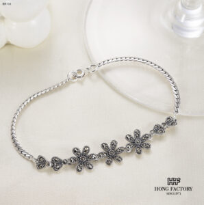 JEWELLERY ENHANCES